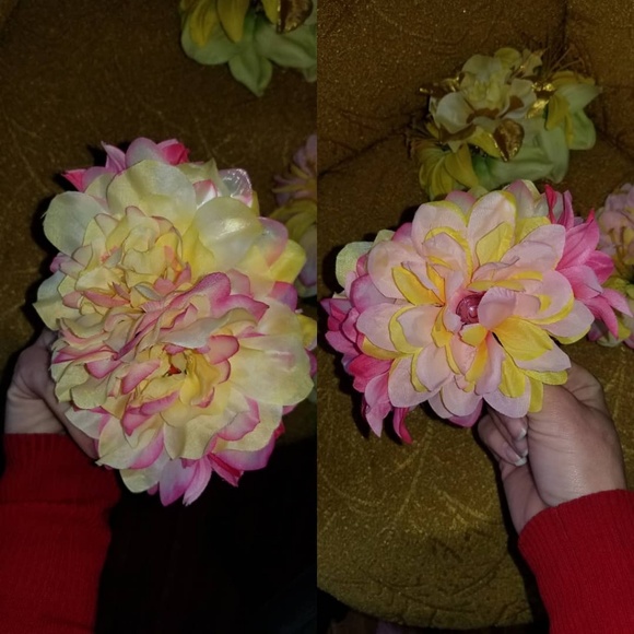 Hair flower - Picture 1 of 3